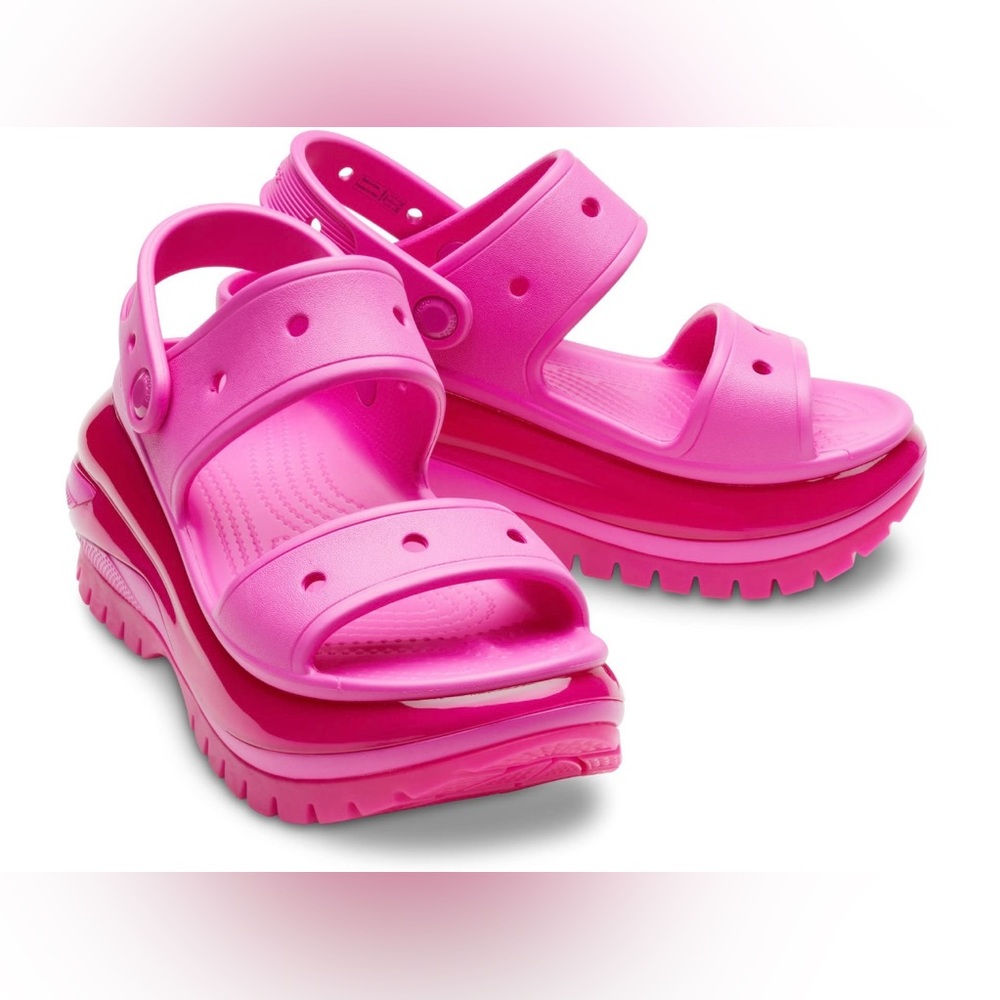 CROCS Classic Mega Crush Sandal Size W7/M5 Juice Pink Women’s 7